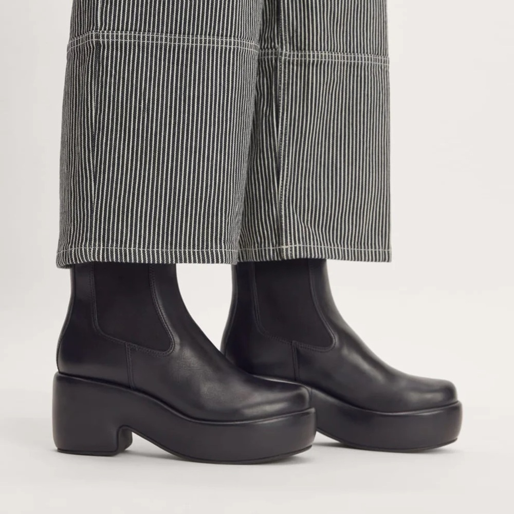 Everlane The Puffa Boot in Black size 8.5 Chelsea Ankle 3.25" Chunky Platform